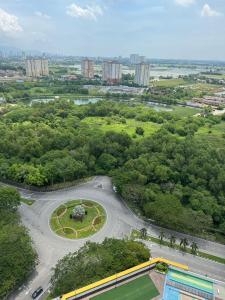 Newly Furnished Metropol Service Apartment with Attractive View