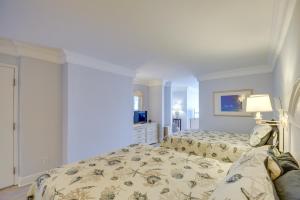 Beachfront Daytona Vacation Rental with Balcony