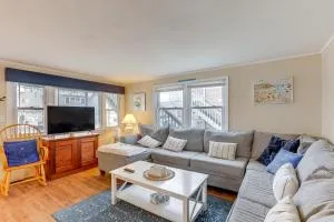 Pet-Friendly Long Beach Island Home Walk to Beach - Barnegat Bay