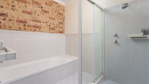 Quiet and Private Duplex