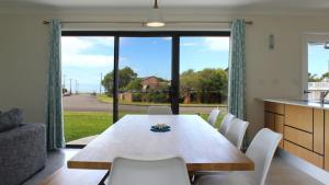 Seaview At Wallabi Point