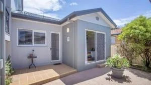 Apartment 30 - The Meridian - Rainbow Flat