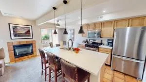 Henning's Escape #3328 - Sunbird Airport