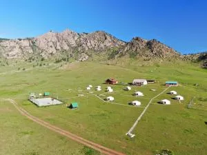 Magic Rock Tourist Camp - Yoliin Hural