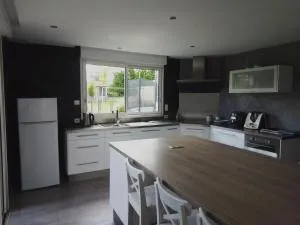 Maison 15 min du Mont St Michel - Argouges