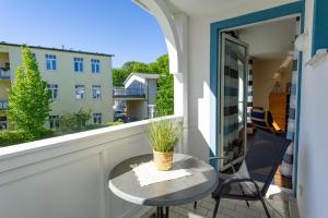 Haus Holstein - WG 6 mit Balkon, strandnah