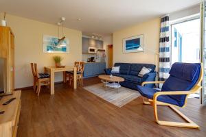 Haus Holstein - WG 6 mit Balkon, strandnah