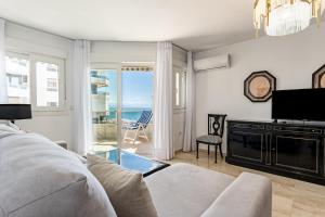 Trópico Carihuela View & Parking