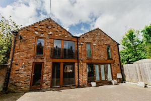 Platform Avenues 5 Bed House with Free Street Parking