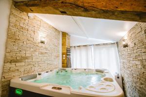 Maisons de vacances Gite O Tilleul Enchante : photos des chambres
