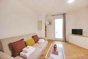 Bright modern studio for 2P - La Defense