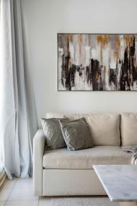 Frank Porter - Al Thayyal 2, The Greens