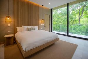 2-Bedroom Jungle View Penthouse with Pool & Jacuzzi