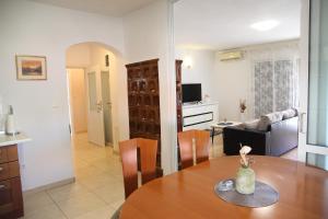 Apartments Kresan 