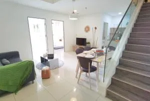 The Minimalist (Down) @ Icon City Petaling Jaya - Sungai Way