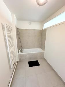 F3 Le Prague à 5 minutes de Disneyland