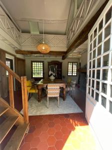Maisons de vacances Au bruit de l-Yeres Maison de charme - Bain nordique - Riviere - Chevaux : photos des chambres
