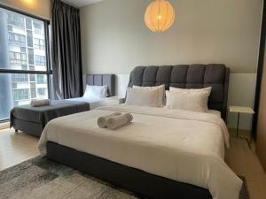 Dsara Residence Sungai Buloh (Netflix, WiFi) near MRT Kg Selamat