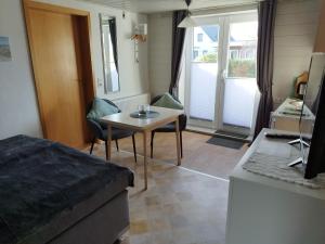 Fewo 3, Box-Bett, Terrasse Extra Zimmer m 1 Bett