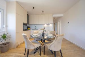 Apartment Ružmarin Residence J