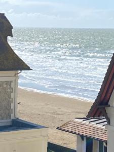 beau studio au bord de la mer