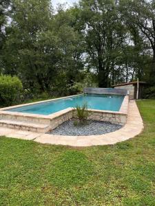 Maisons de vacances Gite des Fours a Chaux : Maison 3 Chambres