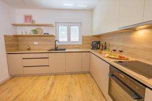 Apartment Biokovo Residence J