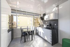 True Colours Apartment , City Center Torremolinos BY NAMASTE ELITE