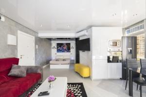 True Colours Apartment , City Center Torremolinos BY NAMASTE ELITE