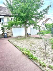 Appartements La Perle, proche Roissy CDG, Paris, Parc asterix, Disney : photos des chambres