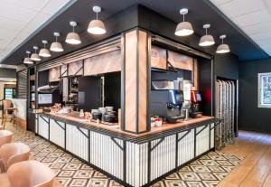 Hotels B&B HOTEL Paris Malakoff Parc des Expositions : photos des chambres