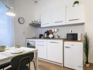 New Modern Apt - Treni 10min - Hiper WiFi - AC