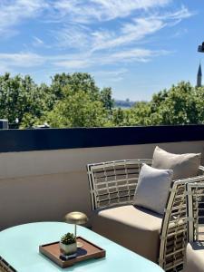 Weingart Suites Hotel