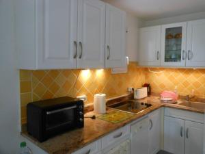 VILLA 3 PCS VERANDA 43m2 + TERRASSE 60m2 REF 4040