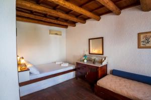 Ilianthos Traditional Maisonette