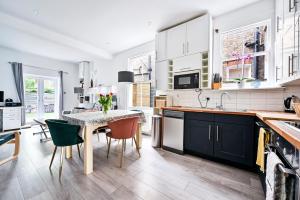 GuestReady - Lovely retreat with garden in London