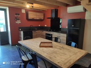 Appartements Gite Les Cardoux : photos des chambres