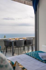 Appartements Le COQ -Splendide vue -magnifique piscine -Parking : photos des chambres