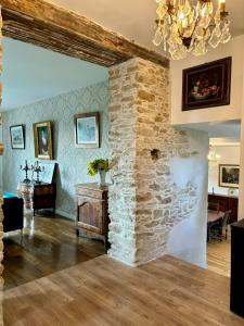 Château de la Pervenchère gîte des Cavaliers