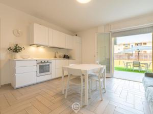 Green Oasis Apartment