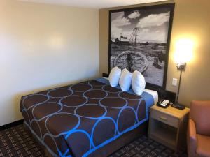 Queen Room - Non-Smoking room in Super 8 by Wyndham Carson City