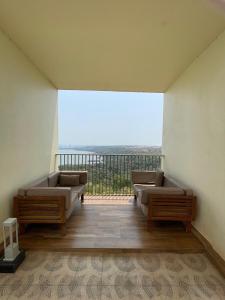 Good Stay 2BHK Pool apartment 10 mins from dabolim airport Goa 102