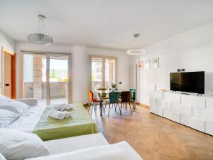 GuestHost - Luxury Residence Oikos - Apartment with Parking