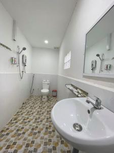 Scarlet Sails Resort