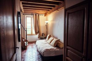 Hotels Hostellerie de la Tour d'Auxois : photos des chambres