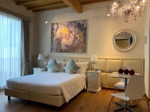 Studio - Third Floor room in Florence Art Apartments