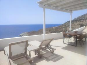 Sifnos "Sofia apartments" sea view