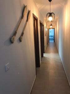 Spacious 3 bedroom central located with sea views