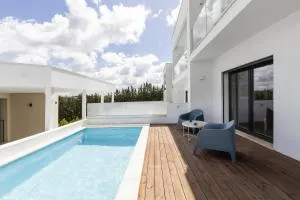 3BR Oasis w/ Pool & AC by LovelyStay - Adão Lobo