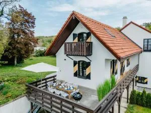 Lake house with sun terrace for 8 guests - Andechs